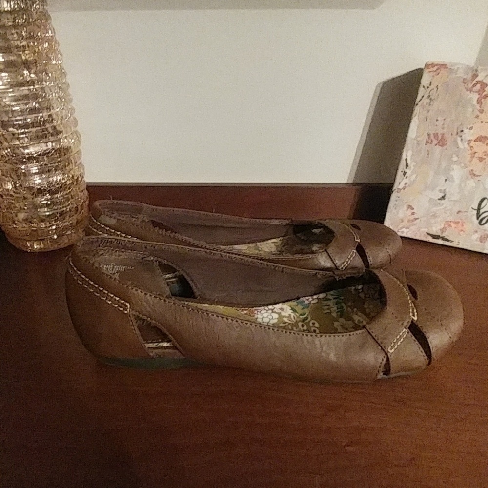Flats - Picture 4 of 4